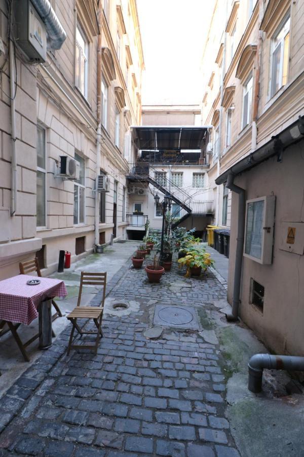 Cozy Old Town Apartment - Free Minibar Bucharest Luaran gambar
